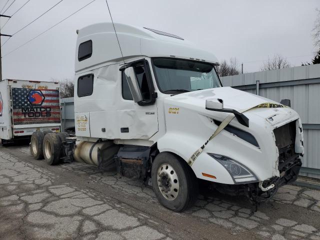 Изображение 1 2020 VOLVO VN VNL 2020 с VIN 4V4NC9EH0LN216121