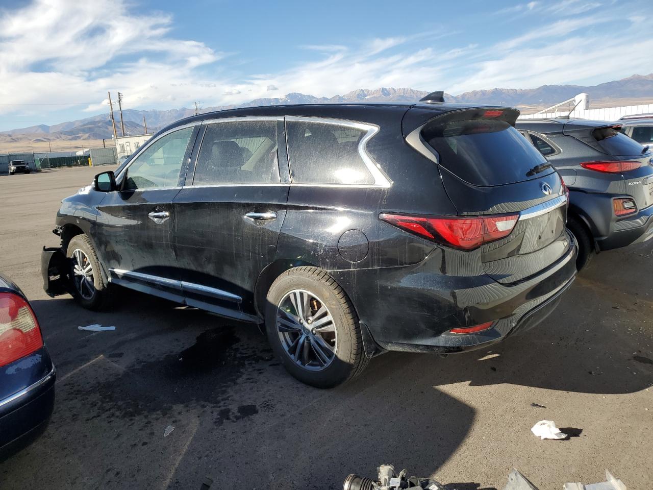 Image 2 of 2018 INFINITI QX60  2018 with VIN 5N1DL0MN6JC507866