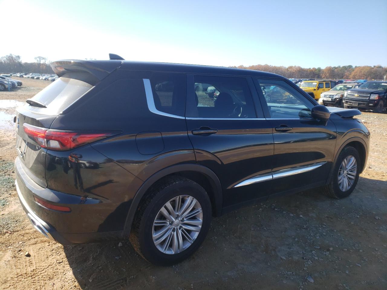 Image 3 of 2022 MITSUBISHI OUTLANDER ES 2022 with VIN JA4J4TA89NZ032909