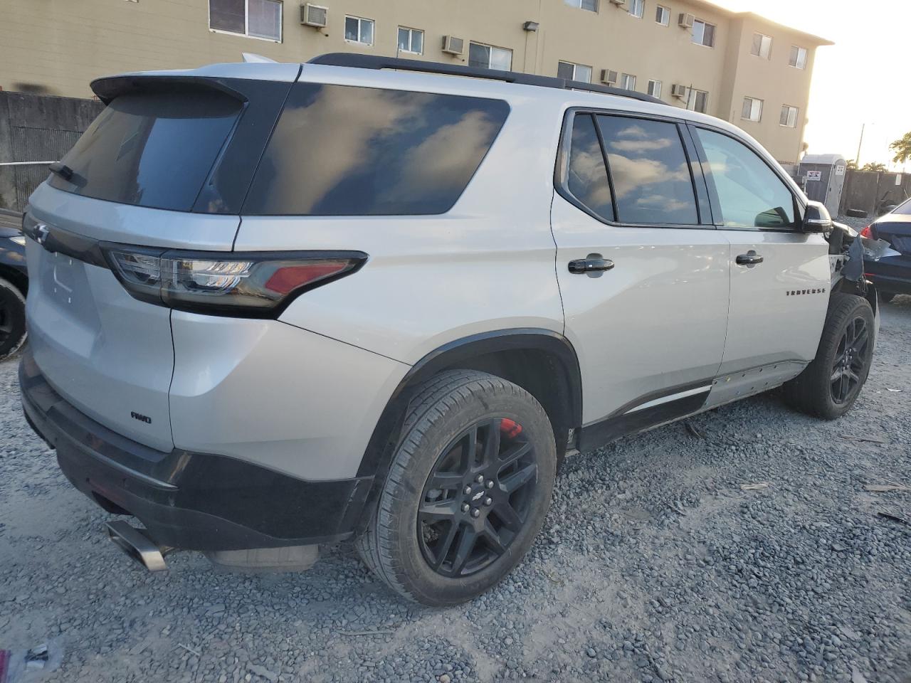 Изображение 3 2019 CHEVROLET TRAVERSE PREMIER 2019 с VIN 1GNEVKKW9KJ210265