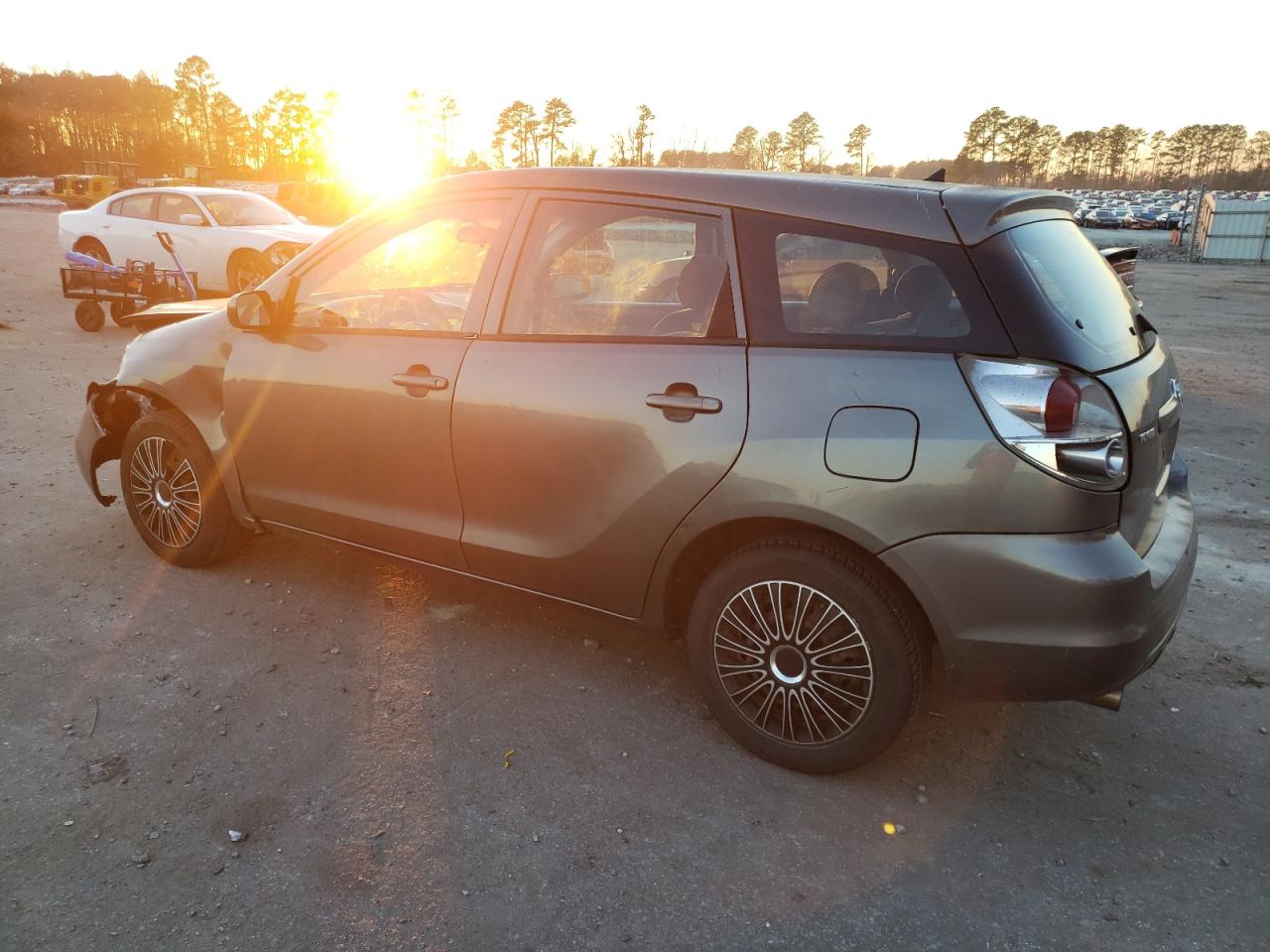 Image 2 of 2005 TOYOTA COROLLA MATRIX XR 2005 with VIN 2T1KR32E15C487179