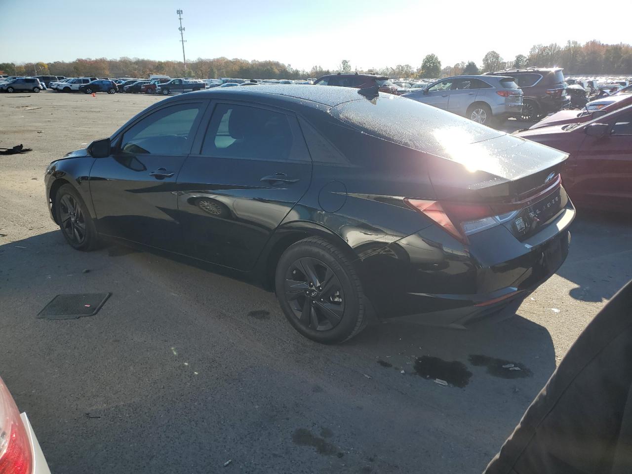 Image 2 of 2022 HYUNDAI ELANTRA SEL 2022 with VIN 5NPLS4AG7NH082927