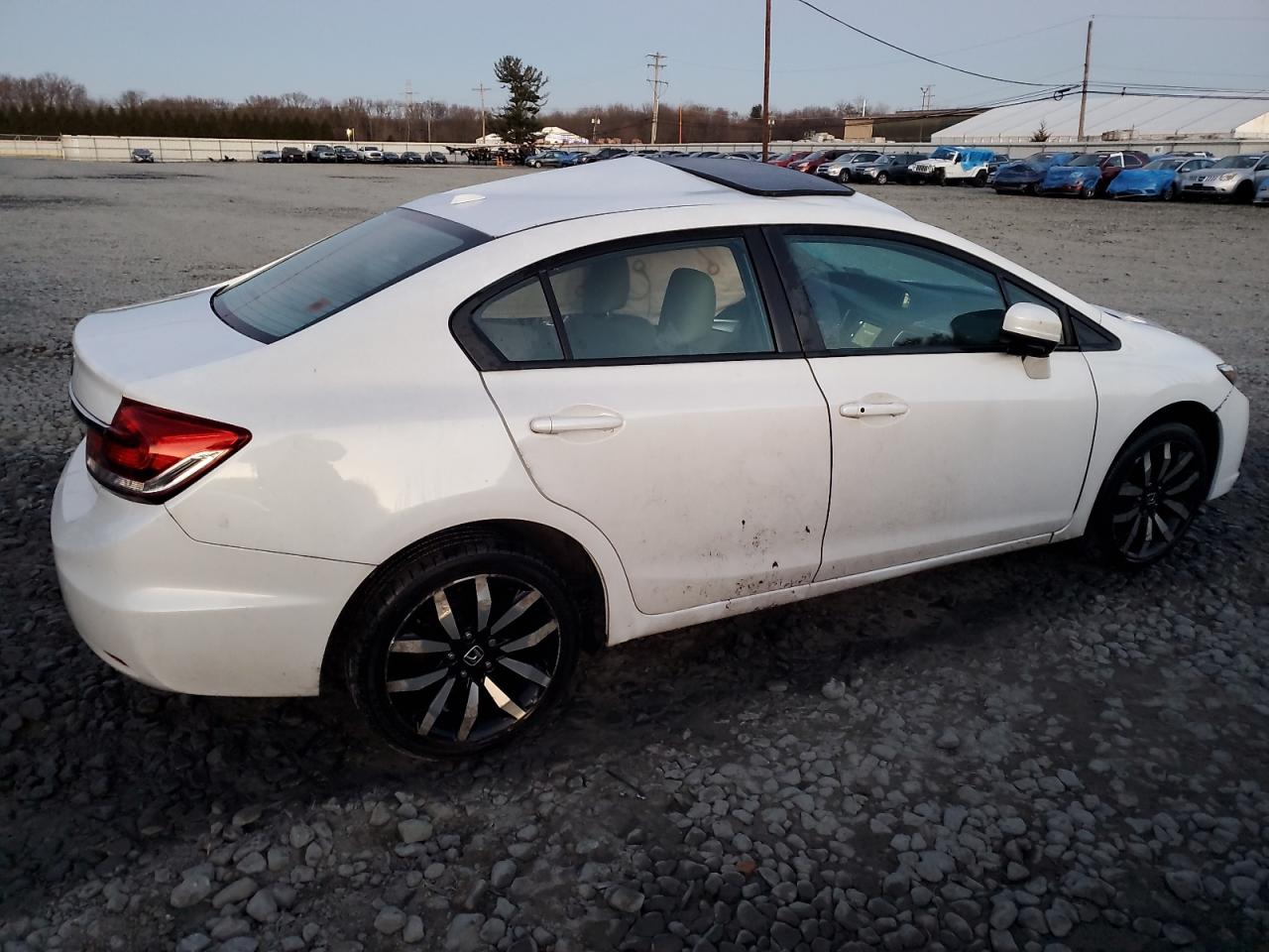 Image 3 of 2015 HONDA CIVIC EXL 2015 with VIN 19XFB2F97FE222203