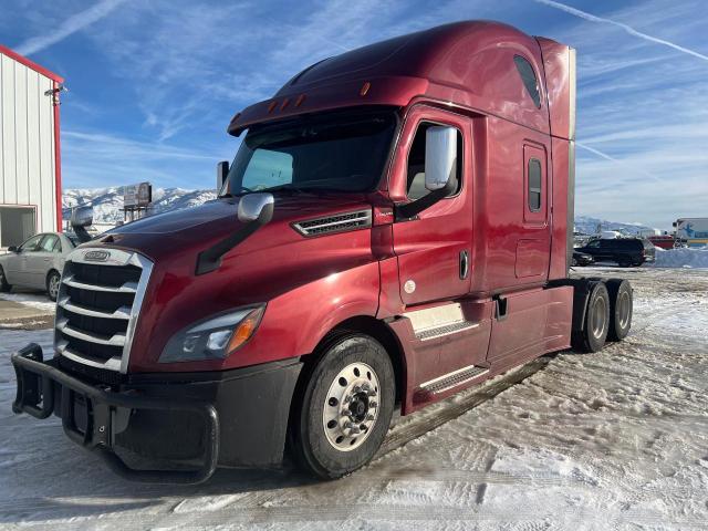 Image 2 of 2019 FREIGHTLINER CASCADIA 126  2019 with VIN 3AKJHHDR9KSKF0772
