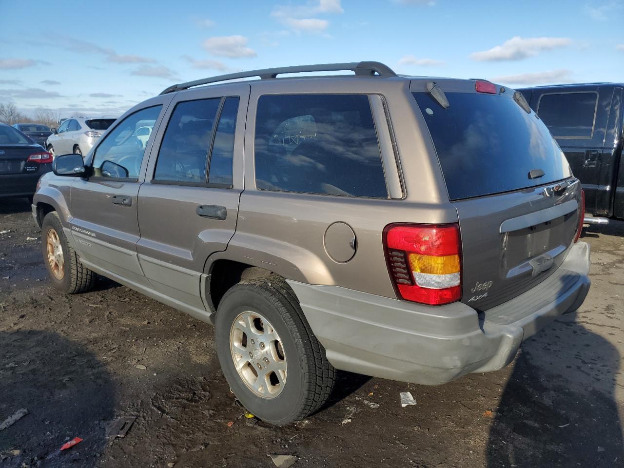 Image 2 of 2002 JEEP GRAND CHEROKEE SPORT 2002 with VIN 1J8GW38S72C233646