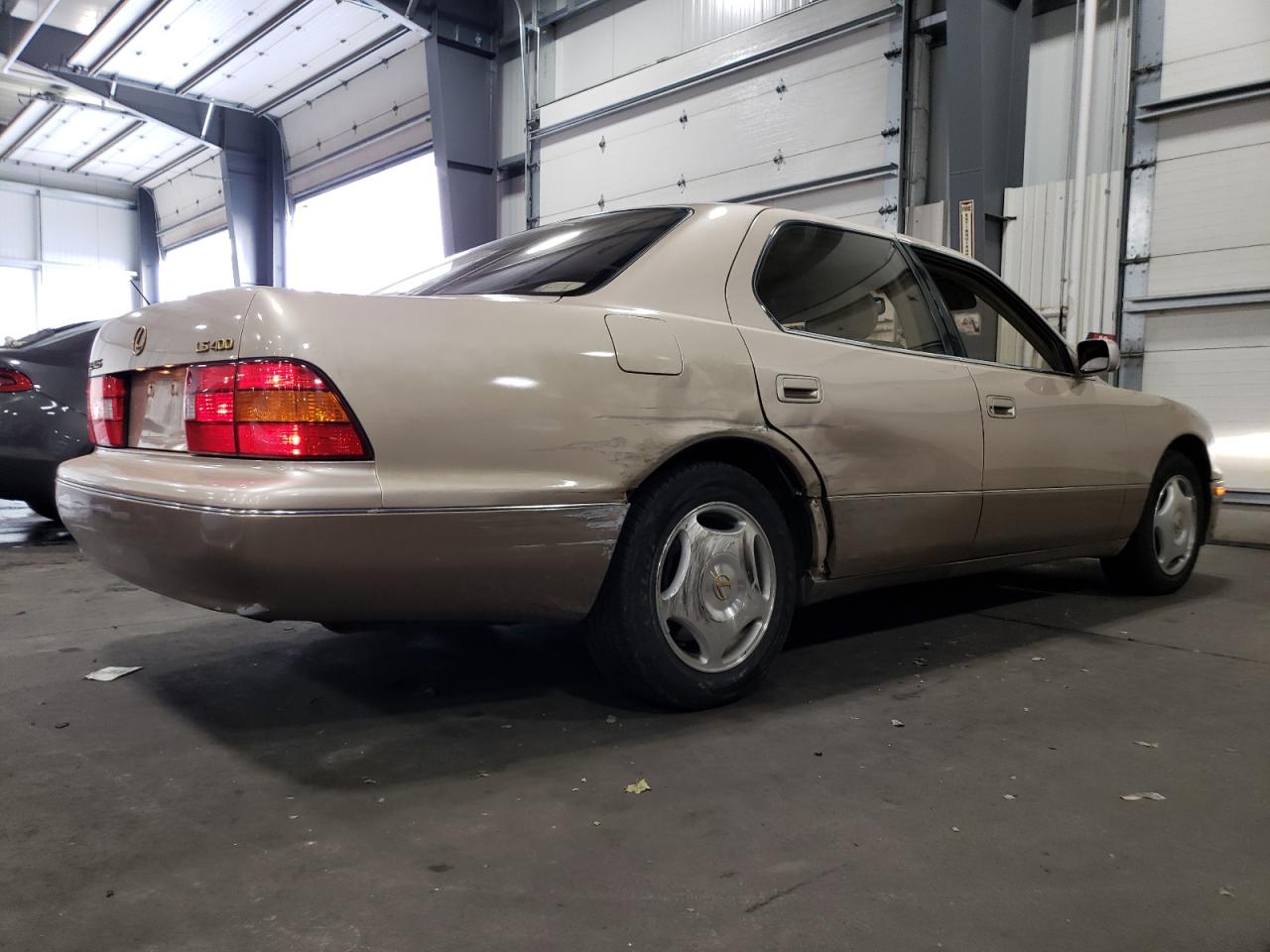 Изображение 3 1998 LEXUS LS 400 1998 с VIN JT8BH28F0W0134228