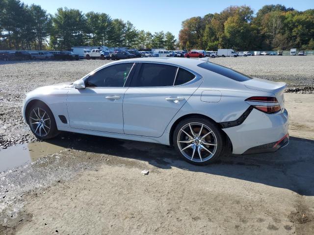 Изображение 2 2022 GENESIS G70 BASE 2022 с VIN KMTG34TA6NU101885