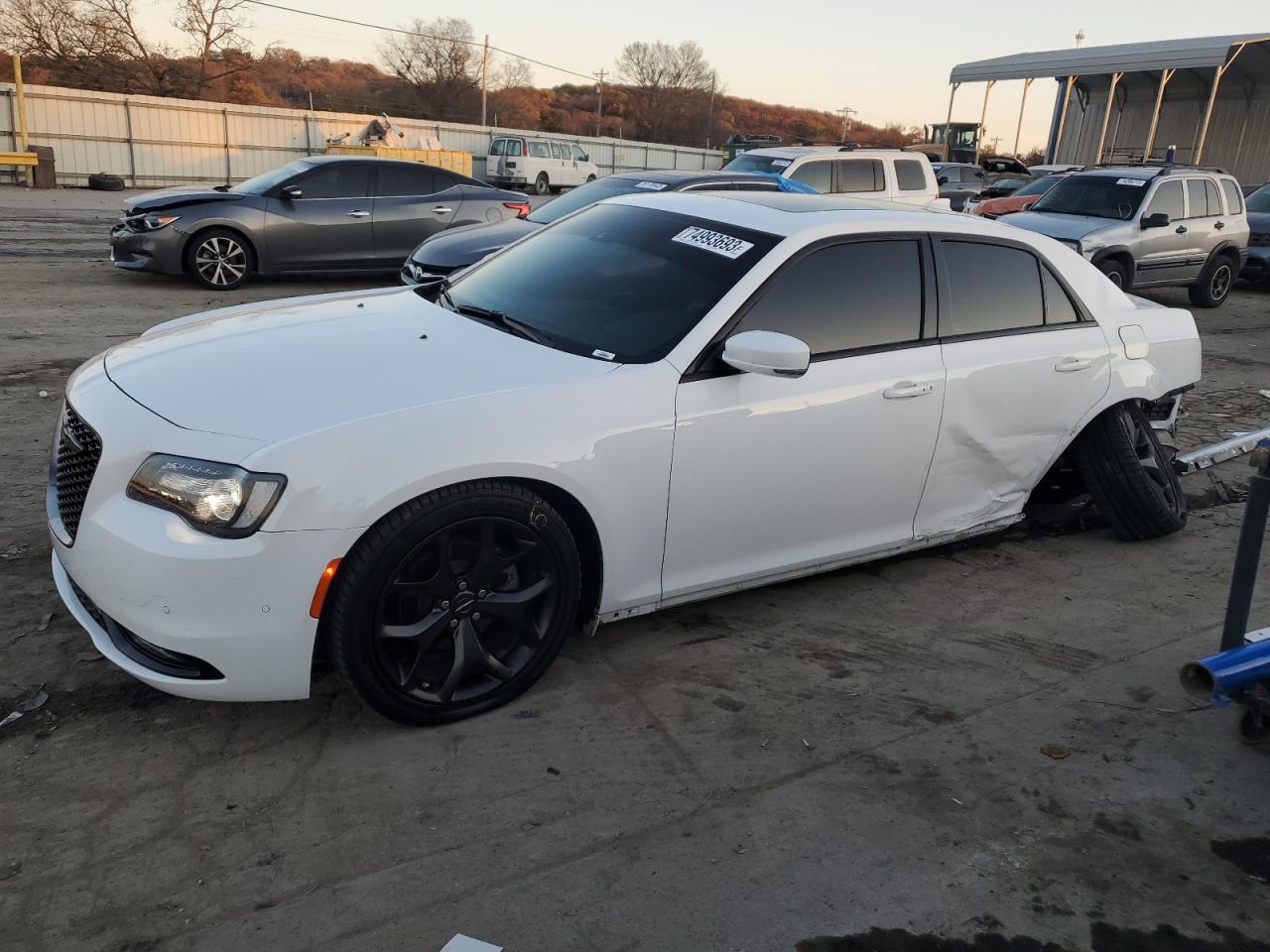 Obraz 1 z 2023 CHRYSLER 300 S 2023 z VIN 2C3CCABG8PH537813