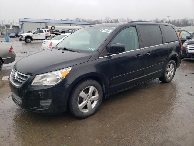 Image 1 of 2011 VOLKSWAGEN ROUTAN SE 2011 with VIN 2V4RW3DG8BR642589