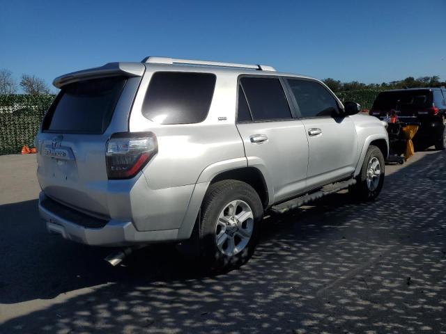 Image 3 of 2015 TOYOTA 4RUNNER SR5 2015 with VIN JTEZU5JR5F5090629
