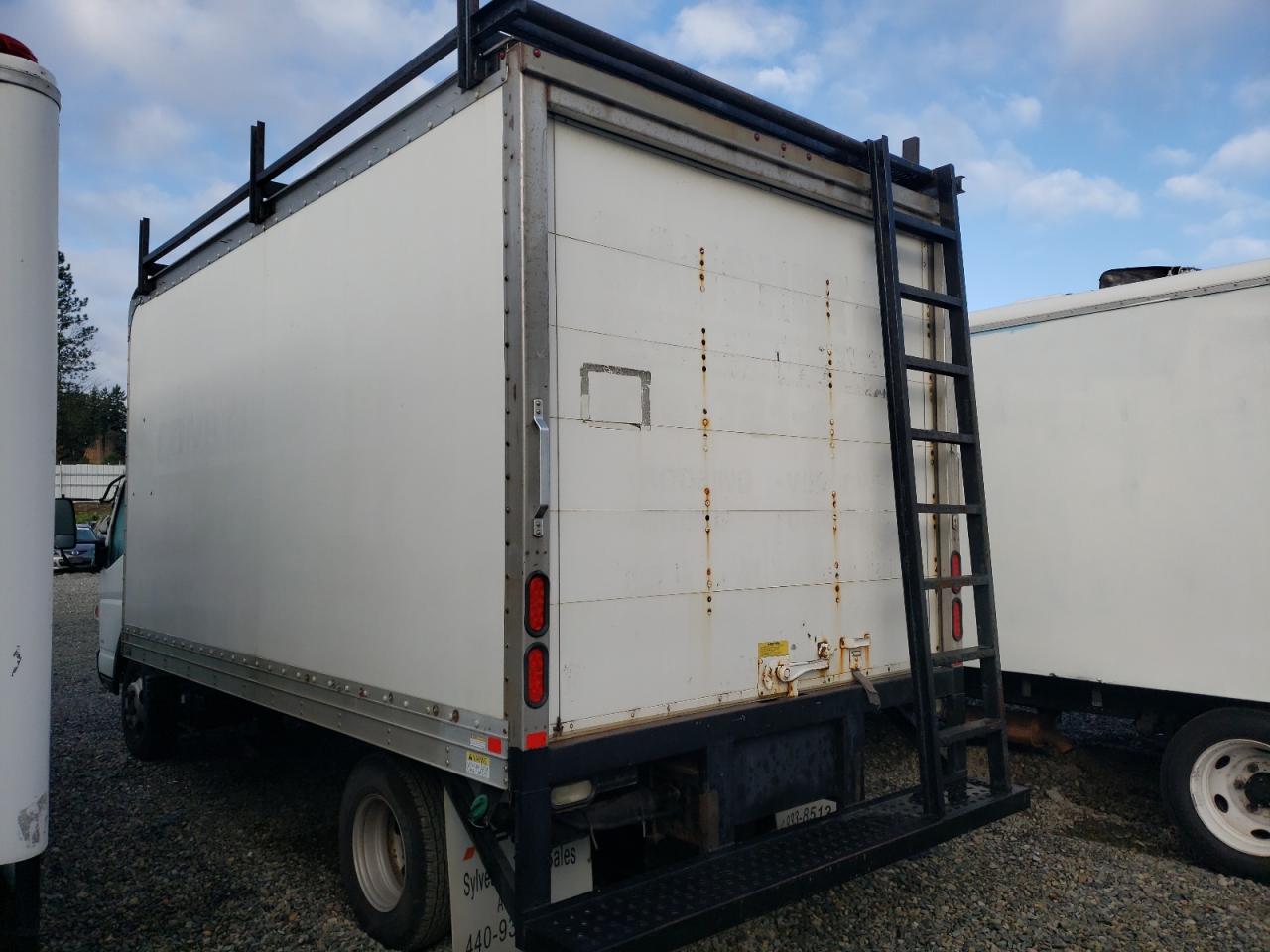 Image 2 of 2012 MITSUBISHI FUSO TRUCK OF AMERICA INC FE FEC52S 2012 with VIN JL6AMG1A9CK001477