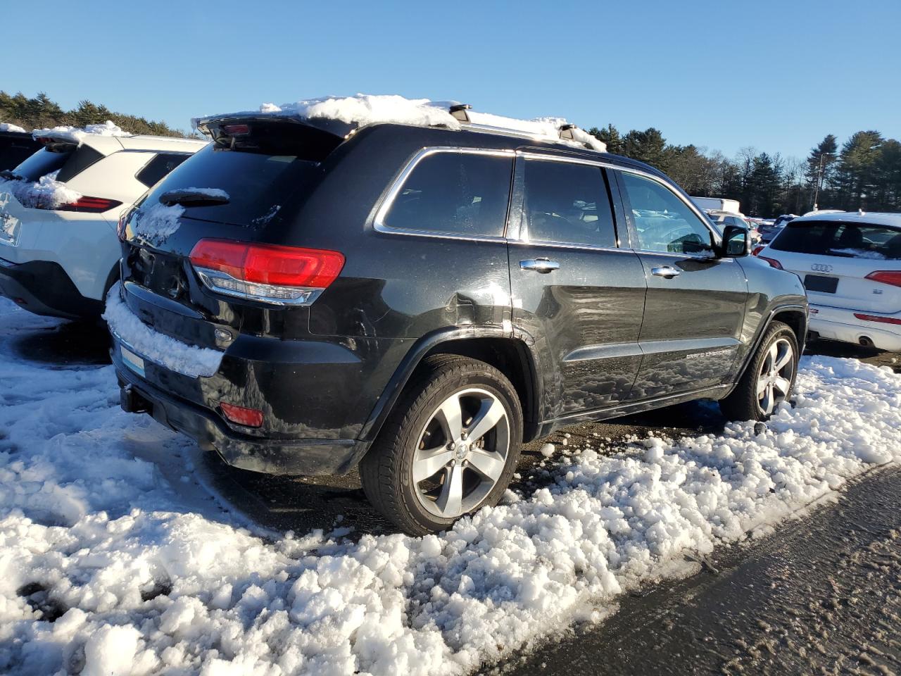 Image 3 of 2014 JEEP GRAND CHEROKEE OVERLAND 2014 with VIN 1C4RJFCM4EC324094