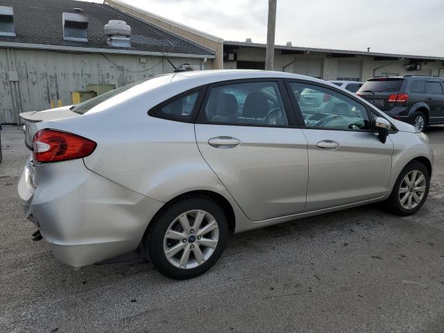 Image 3 of 2013 FORD FIESTA SE 2013 with VIN 3FADP4BJ7DM117920
