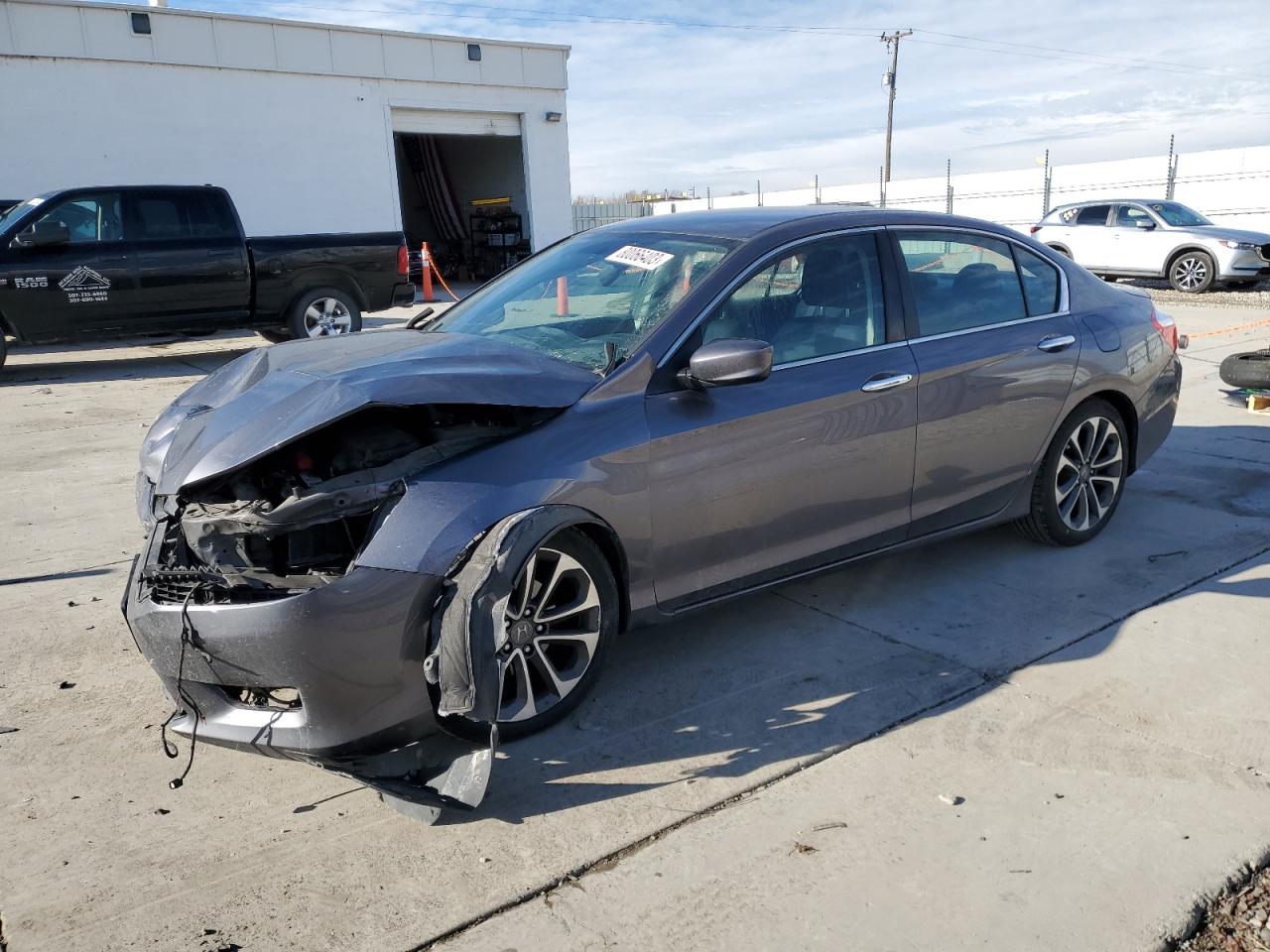 Изображение 1 2015 HONDA ACCORD SPORT 2015 с VIN 1HGCR2F5XFA215892