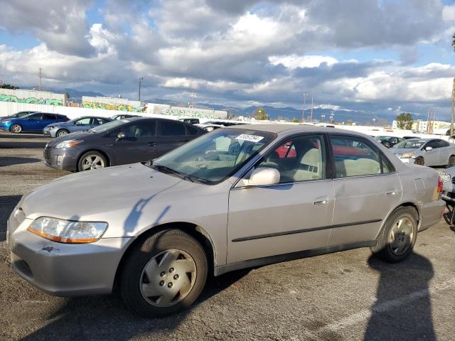 Image 1 of 1999 HONDA ACCORD LX 1999 with VIN 1HGCG1642XA033256
