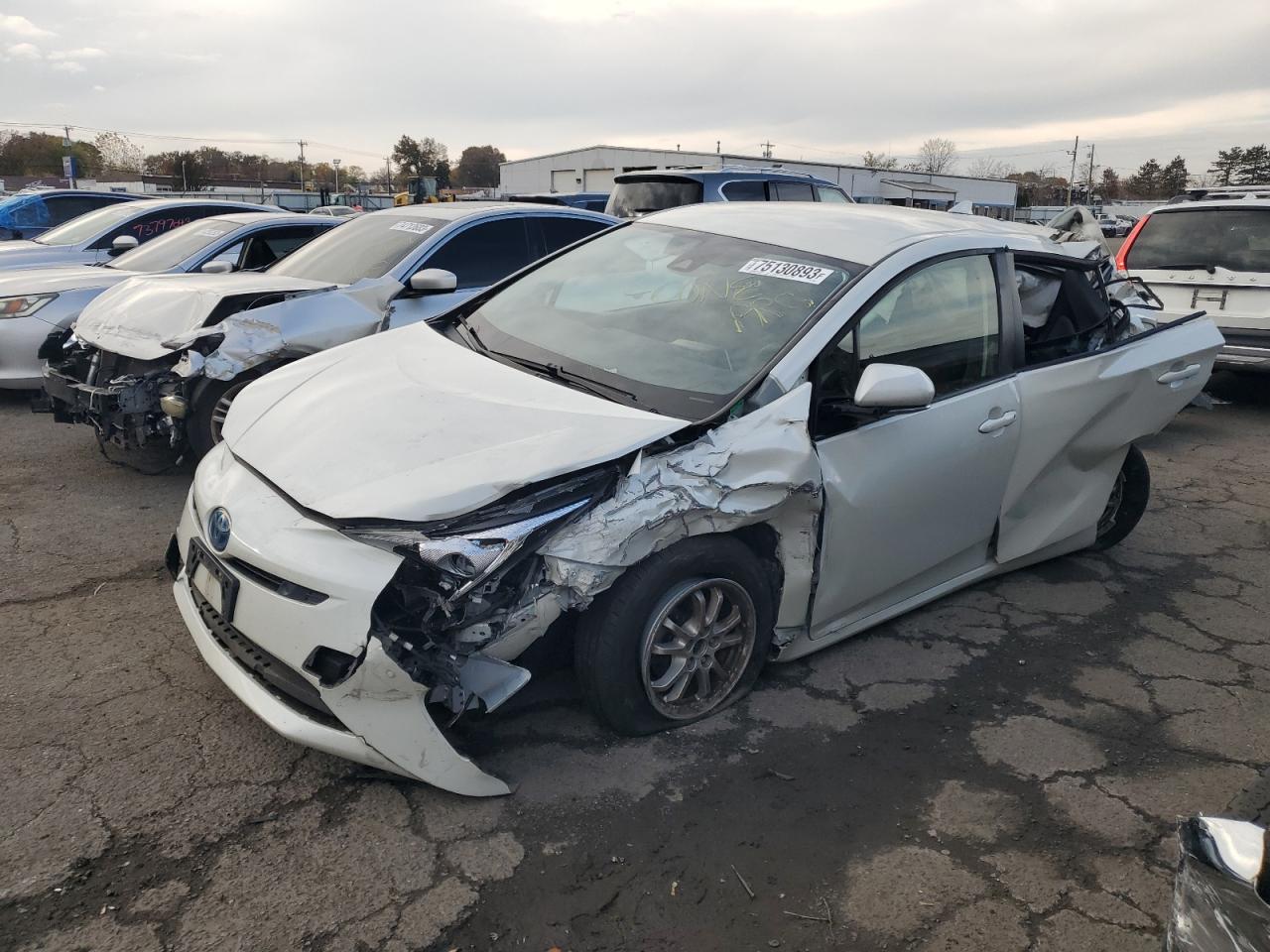 2017 TOYOTA PRIUS  2017 image