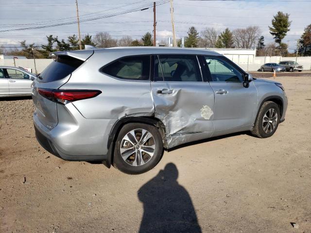 Изображение 3 2022 TOYOTA HIGHLANDER XLE 2022 с VIN 5TDGZRBH6NS572755
