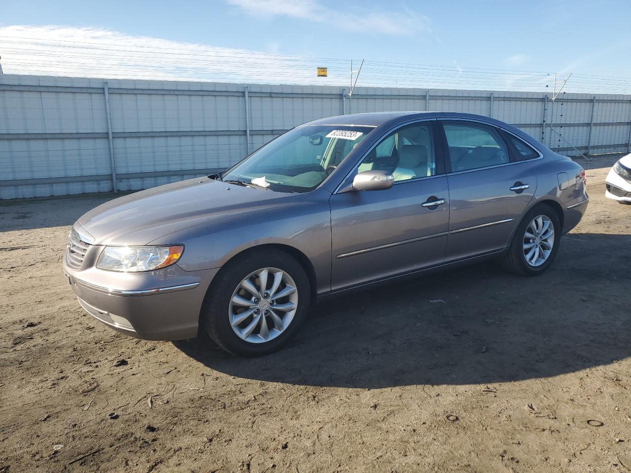 Image 1 of 2007 HYUNDAI AZERA SE 2007 with VIN KMHFC46F27A154388