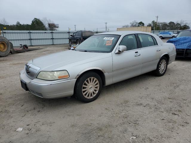 Obraz 1 z 2003 LINCOLN TOWN CAR EXECUTIVE 2003 z VIN 1LNHM81W83Y640564
