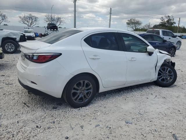 Obraz 3 z 2019 TOYOTA YARIS L 2019 z VIN 3MYDLBYV3KY508560