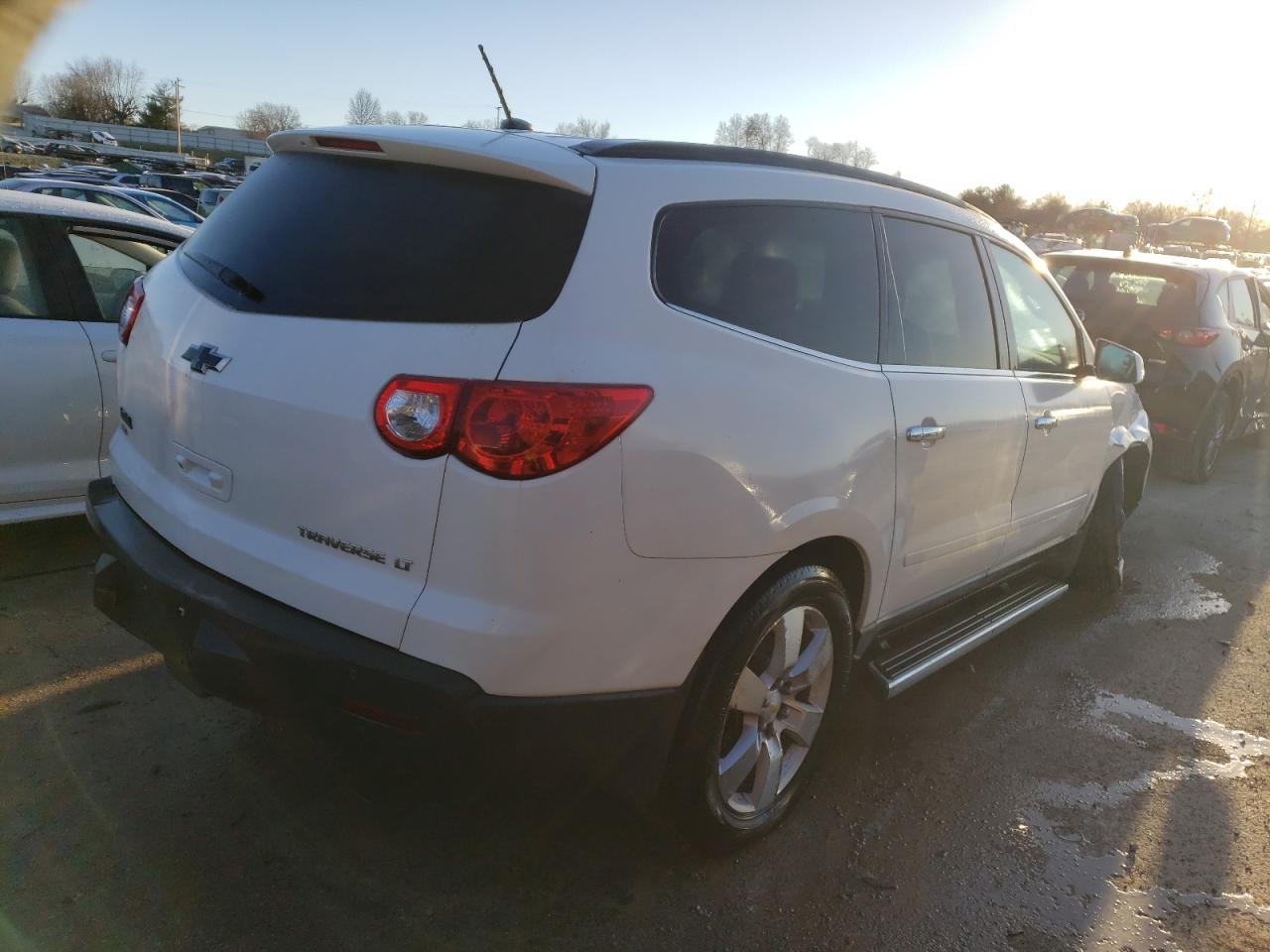 Image 3 of 2012 CHEVROLET TRAVERSE LT 2012 with VIN 1GNKVGED2CJ216663