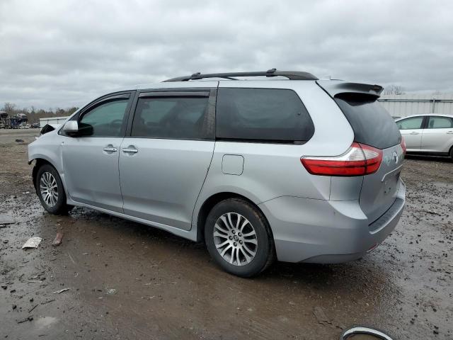 Изображение 2 2018 TOYOTA SIENNA XLE 2018 с VIN 5TDYZ3DC5JS955888