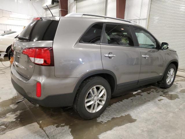 Изображение 3 2015 KIA SORENTO LX 2015 с VIN 5XYKTCA67FG644540