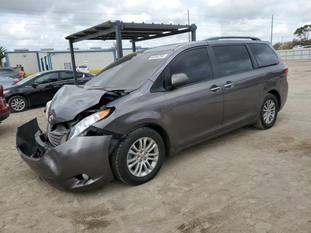 Obraz 2016 TOYOTA SIENNA XLE 2016
