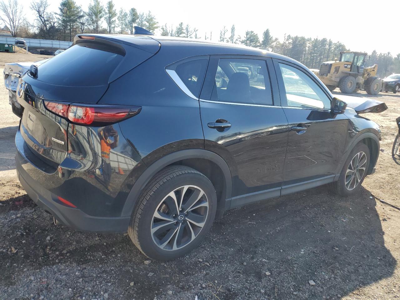 Image 3 of 2022 MAZDA CX-5 PREMIUM PLUS 2022 with VIN JM3KFBEM4N0524426