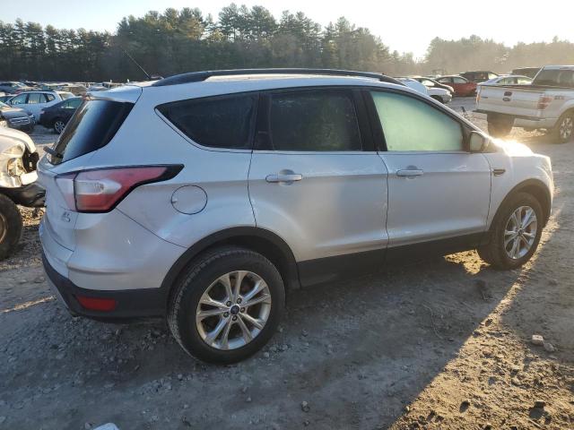 Image 3 of 2017 FORD ESCAPE SE 2017 with VIN 1FMCU0GD3HUF03841