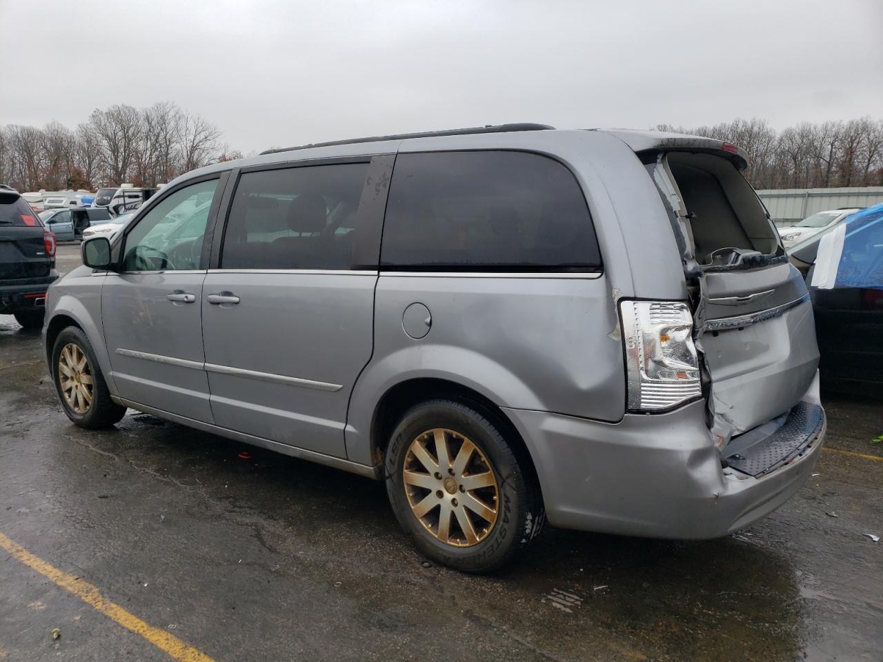 Image 2 of 2015 CHRYSLER TOWN & COUNTRY TOURING 2015 with VIN 2C4RC1BG2FR601696