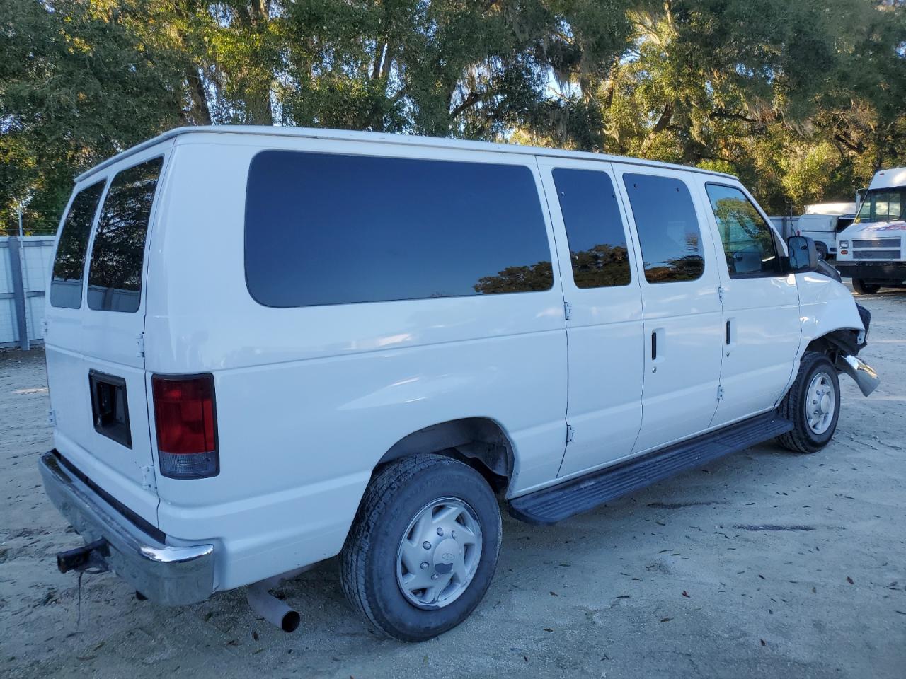 Image 3 of 2012 FORD ECONOLINE E350 SUPER DUTY WAGON 2012 with VIN 1FBNE3BL5CDA07981