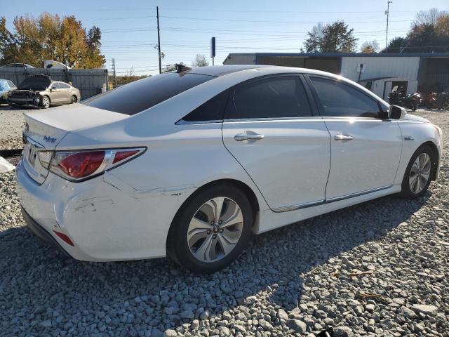 Obraz 3 z 2014 HYUNDAI SONATA HYBRID 2014 z VIN KMHEC4A47EA107260
