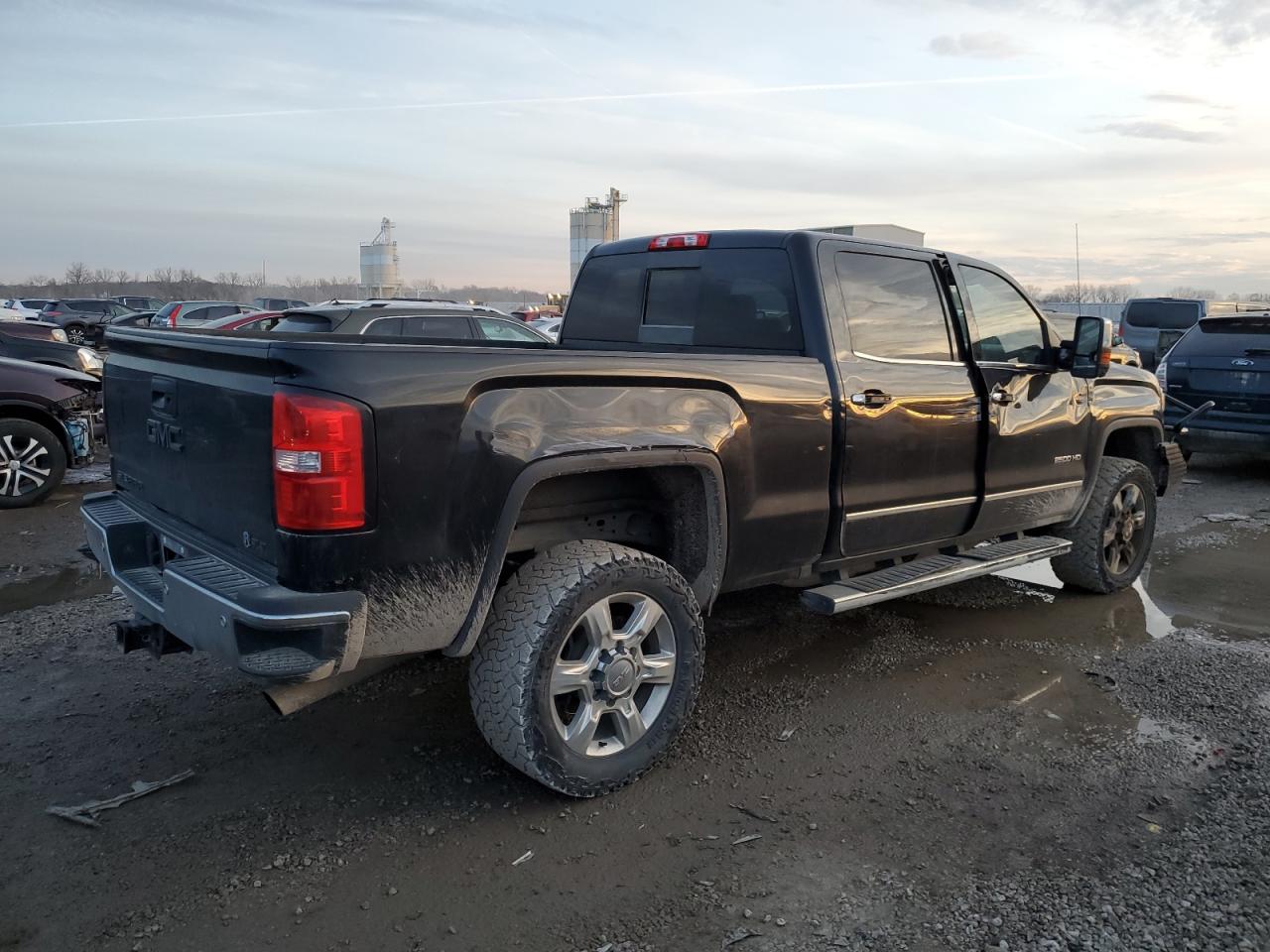 Image 3 of 2017 GMC SIERRA K2500 SLT 2017 with VIN 1GT12TEG0HF138510