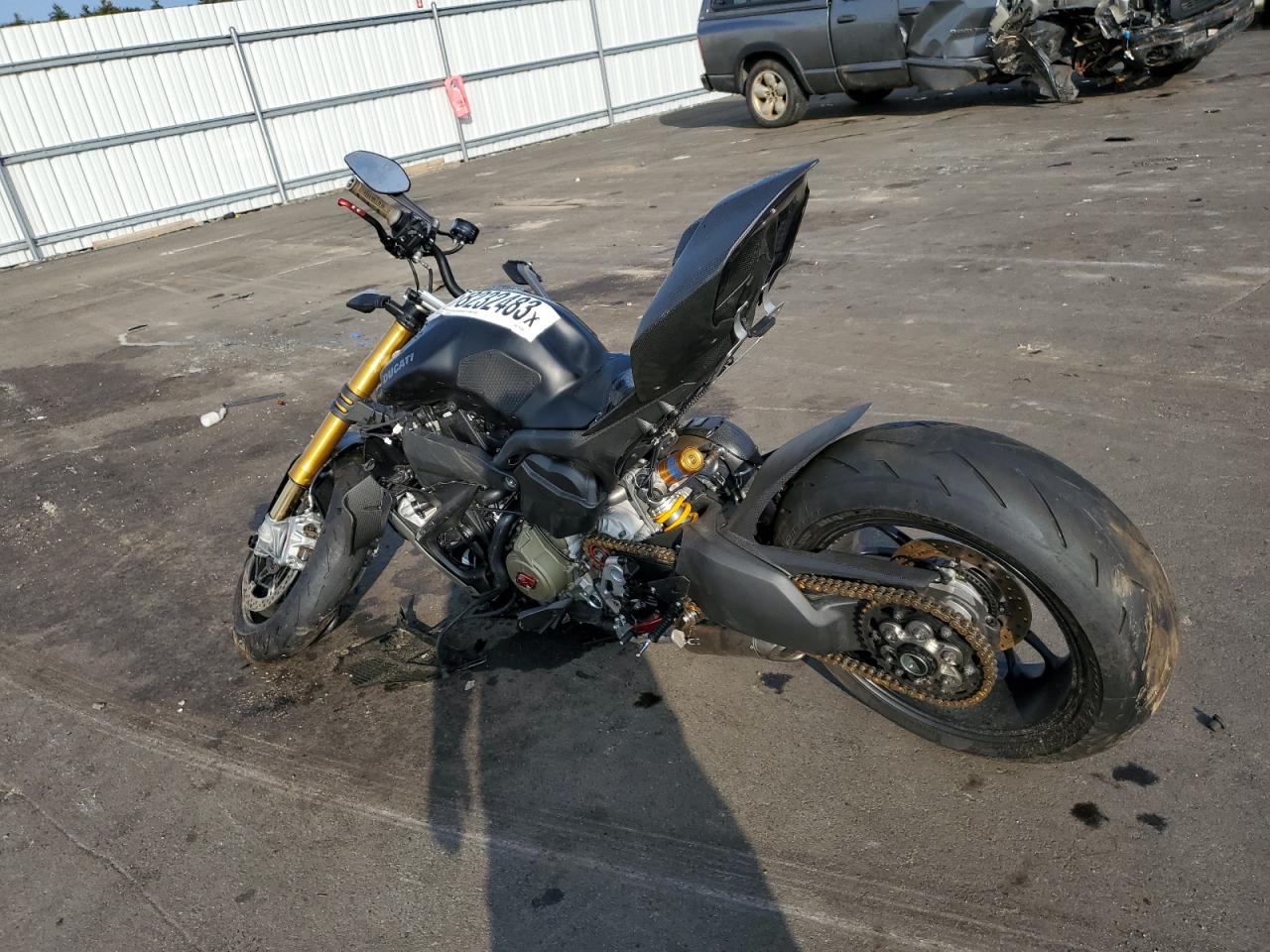 Obraz 3 z Ducati Streetfighter V4 2021 z VIN ZDMFAKNW6MB005864