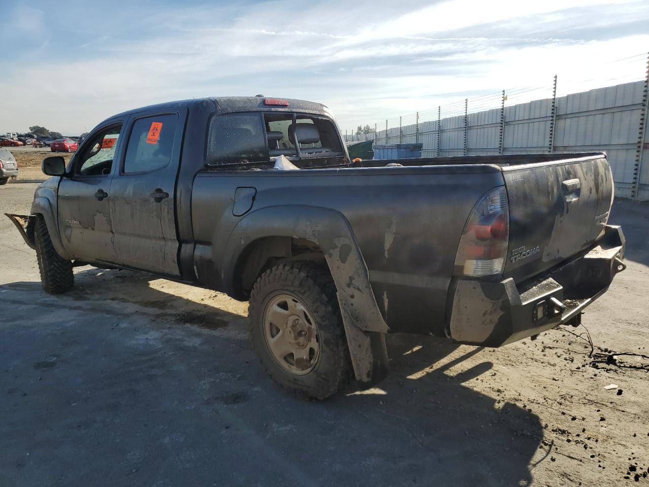 Obraz 2 z 2010 TOYOTA TACOMA DOUBLE CAB PRERUNNER LONG BED 2010 z VIN 3TMKU4HN6AM026654