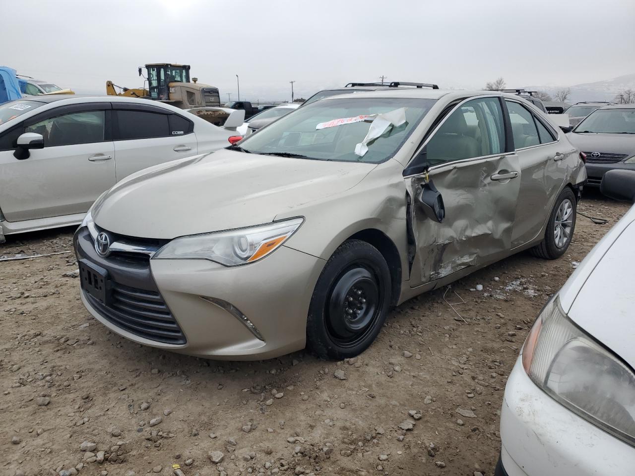 Image 1 of 2016 TOYOTA CAMRY LE 2016 with VIN 4T4BF1FK2GR517827