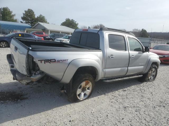 Obraz 3 z 2015 TOYOTA TACOMA DOUBLE CAB 2015 z VIN 5TFLU4EN4FX115875