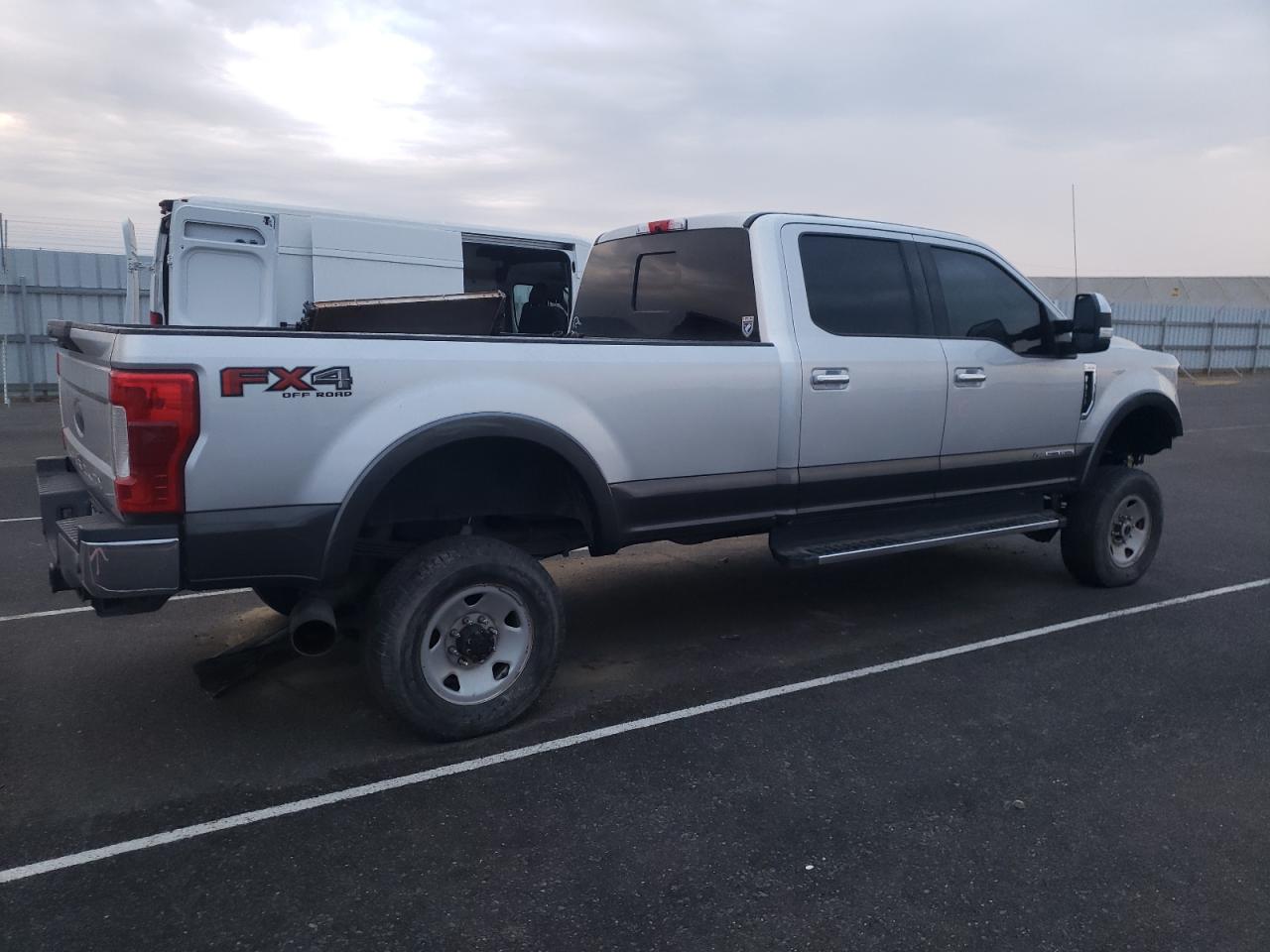 Image 3 of 2017 FORD F350 SUPER DUTY 2017 with VIN 1FT8W3BT8HEE81480