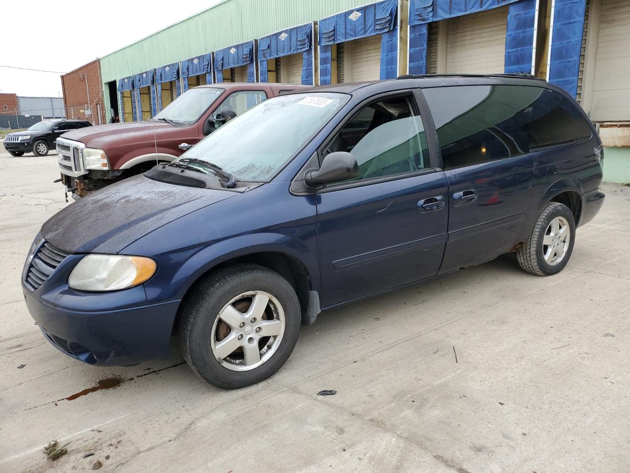 Image 1 of 2005 DODGE GRAND CARAVAN SXT 2005 with VIN 2D4GP44L45R334733