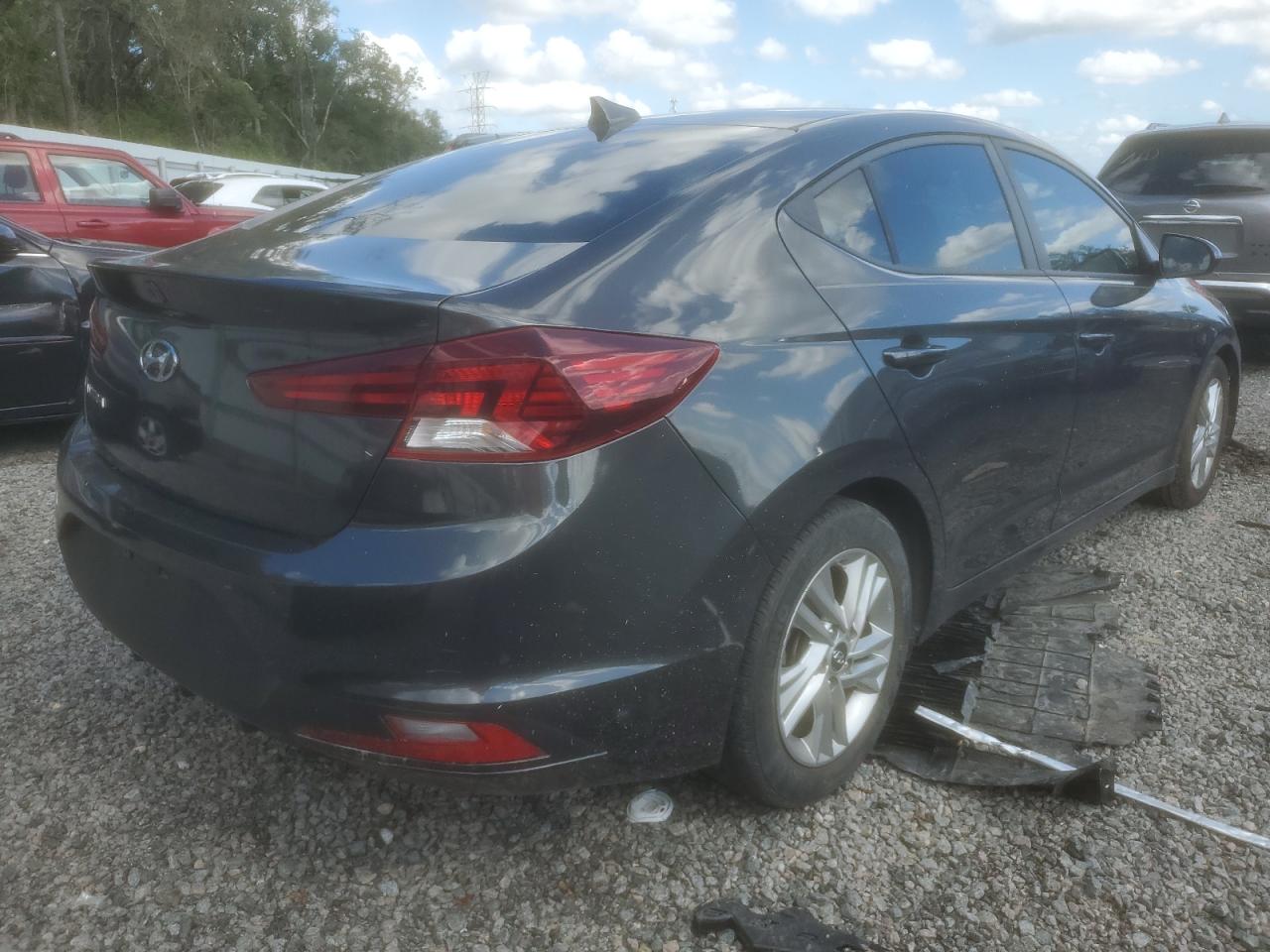Obraz 3 z 2020 HYUNDAI ELANTRA SEL 2020 z VIN 5NPD84LF2LH598214