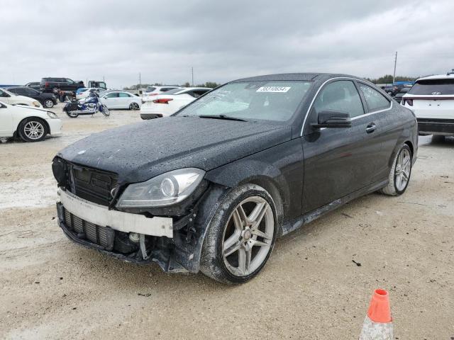 Image 1 of 2014 MERCEDES-BENZ C 250 2014 with VIN WDDGJ4HBXEG220579