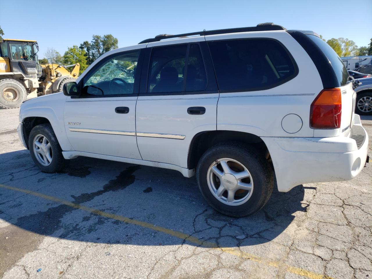 Image 2 of 2006 GMC ENVOY  2006 with VIN 1GKDT13S162152866