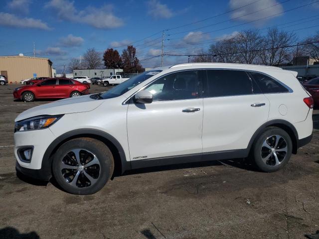Image 1 of 2016 KIA SORENTO EX 2016 with VIN 5XYPHDA50GG158612