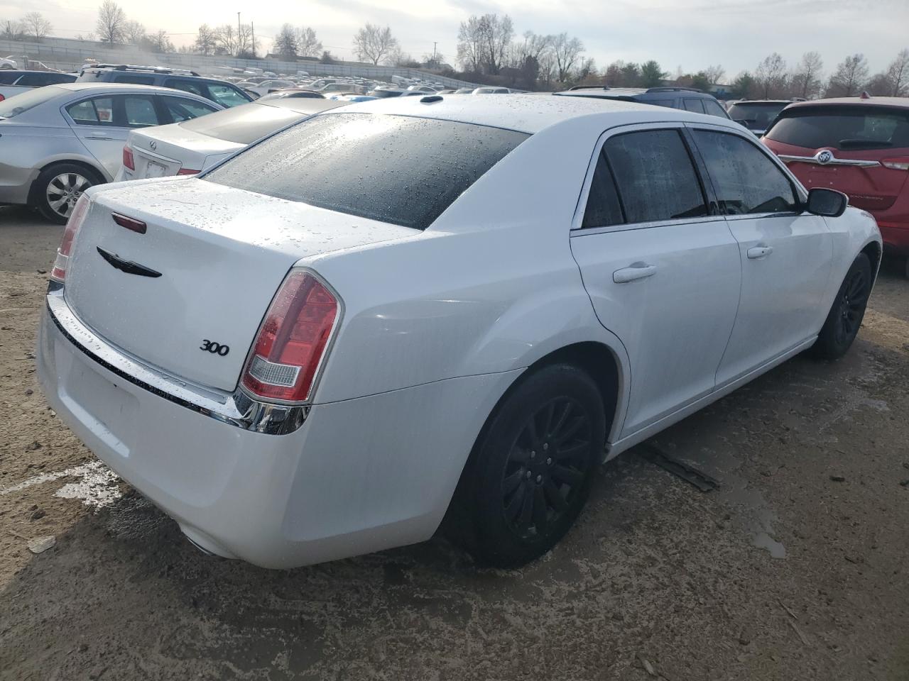 Изображение 3 2013 CHRYSLER 300  2013 с VIN 2C3CCAAG6DH613283