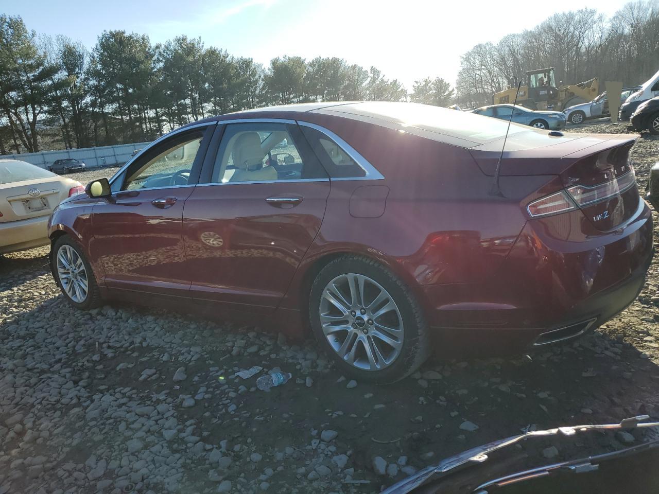 Image 2 of 2013 LINCOLN MKZ HYBRID 2013 with VIN 3LN6L2LU6DR809130