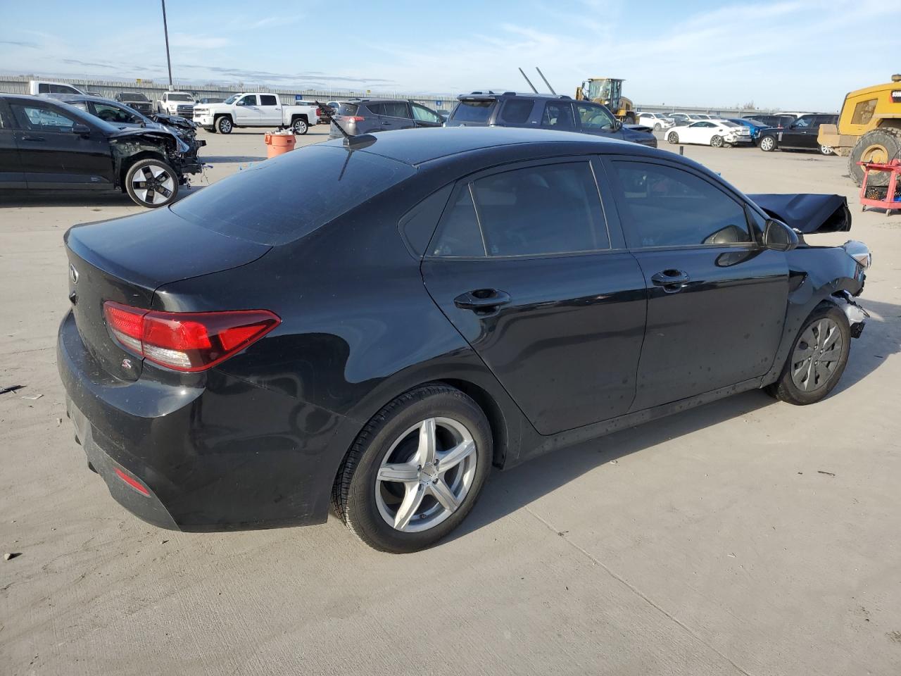 Obraz 3 z 2019 KIA RIO S 2019 z VIN 3KPA24AB2KE253806