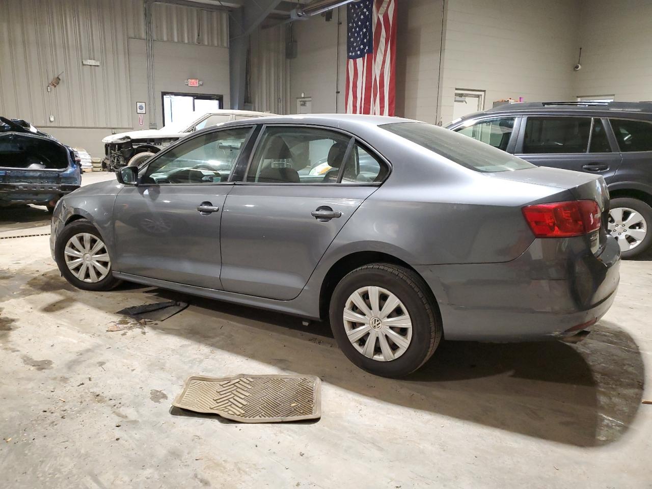 Изображение 2 2012 VOLKSWAGEN JETTA BASE 2012 с VIN 3VW2K7AJ0CM359771