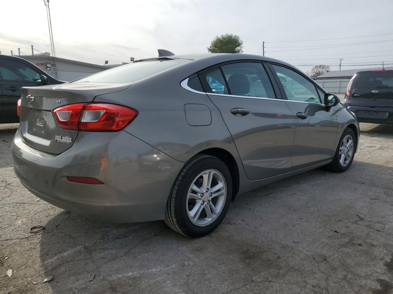 Изображение 3 2017 CHEVROLET CRUZE LT 2017 с VIN 1G1BE5SM2H7275484