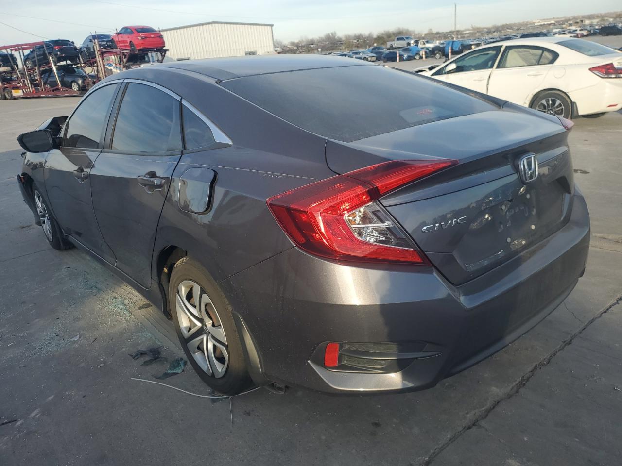 Obraz 2 z 2018 HONDA CIVIC LX 2018 z VIN 19XFC2F56JE031598